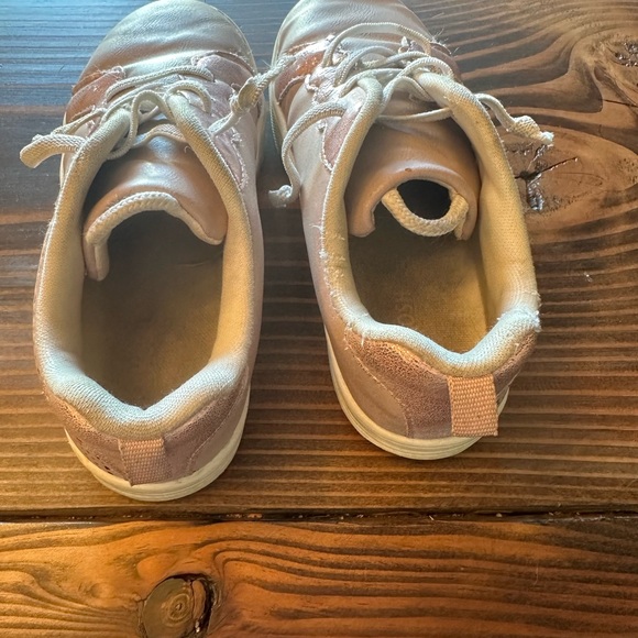 OshKosh,  pink, no tie, 12T shoes. Okay condition. - Picture 4 of 4